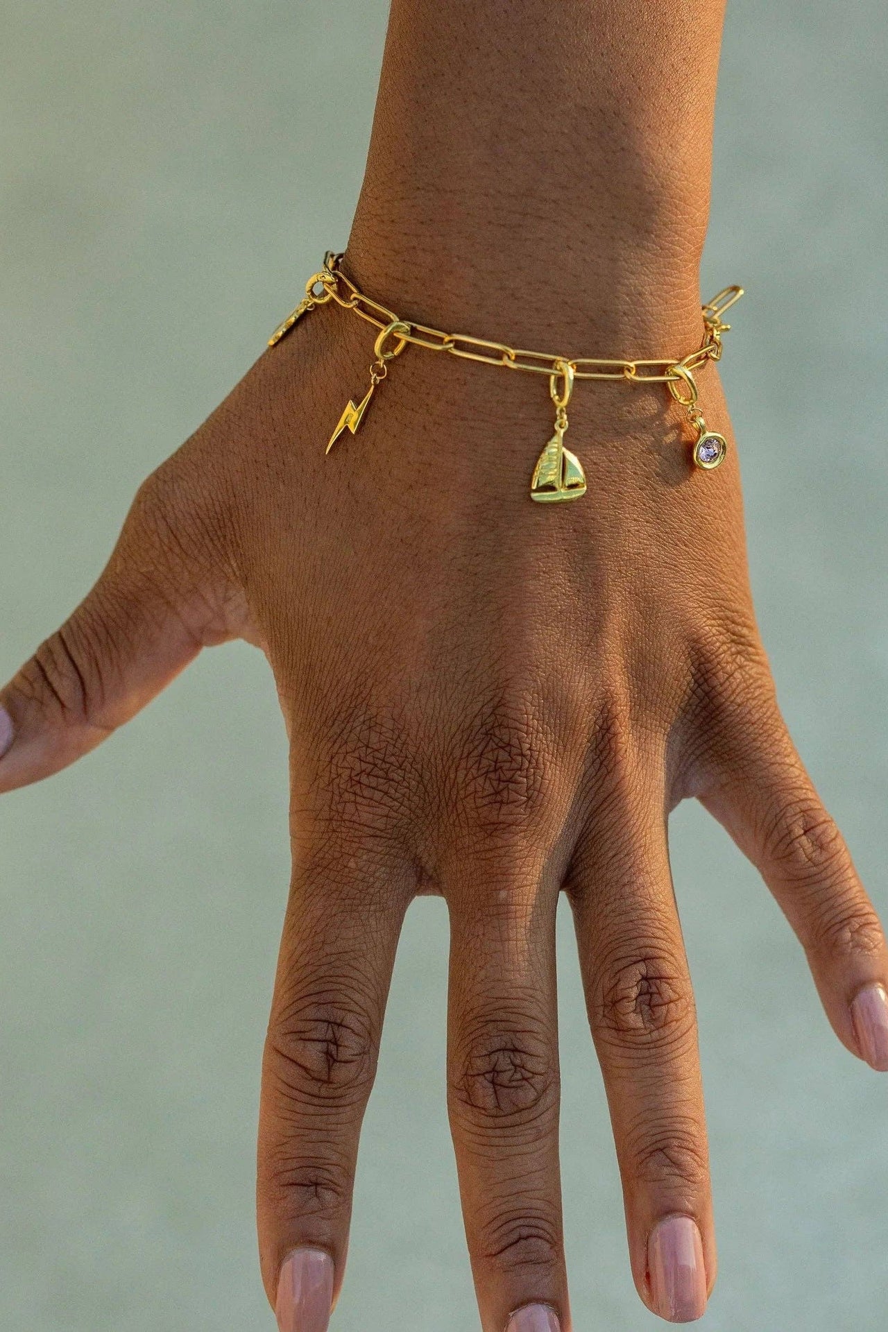 ETHICGOODS CHARM BAR