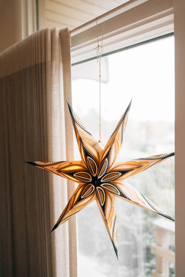3D Black & Gold Paper Star