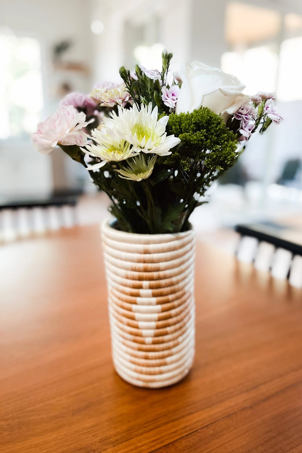 White Light Flower Vase