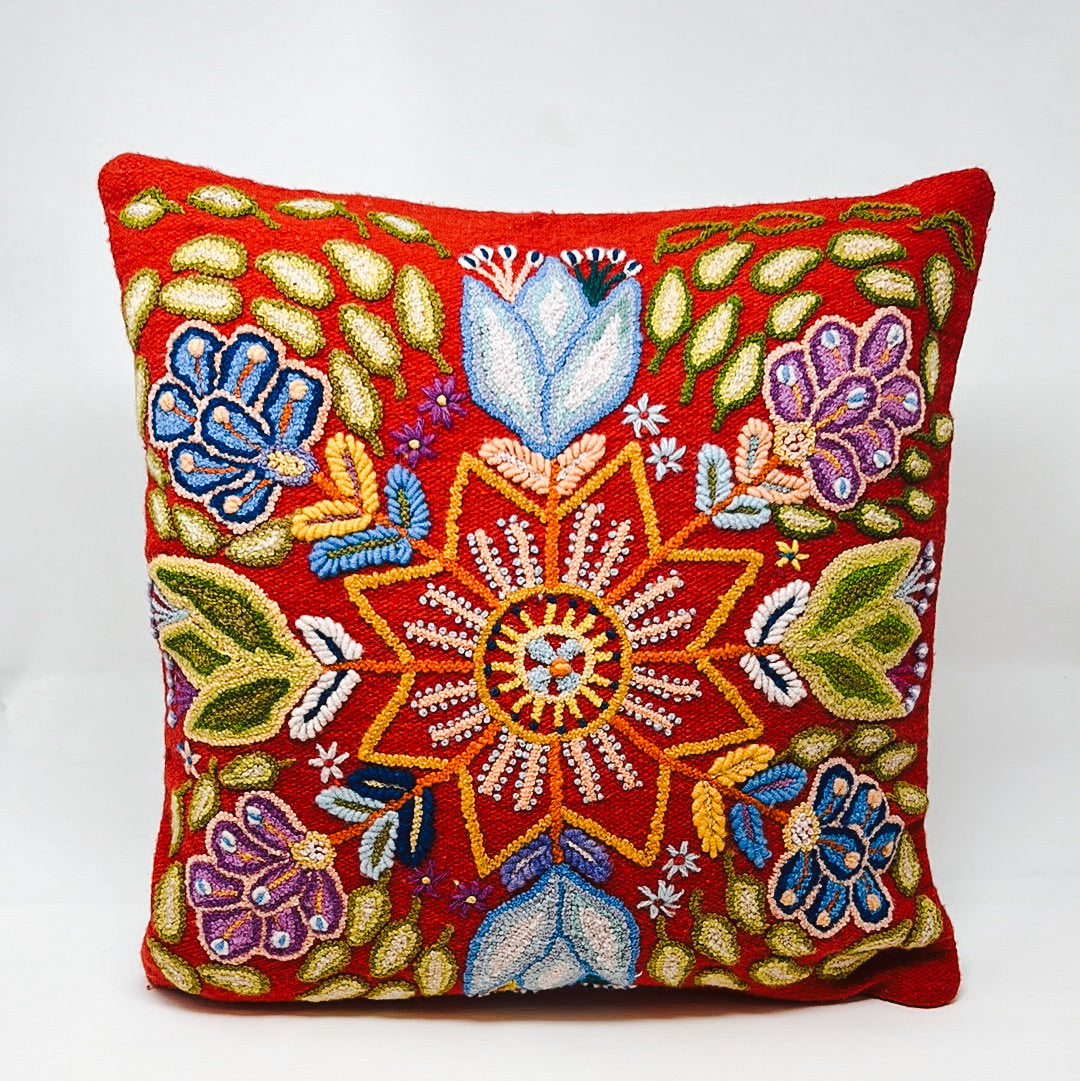 Hilos Hand-Loomed Pillow Covers