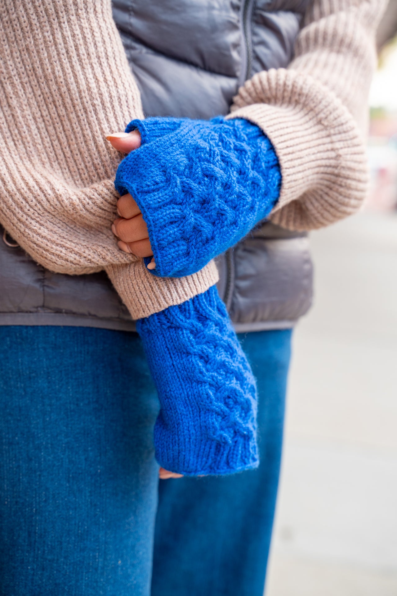 Cable-Knit Fingerless Gloves