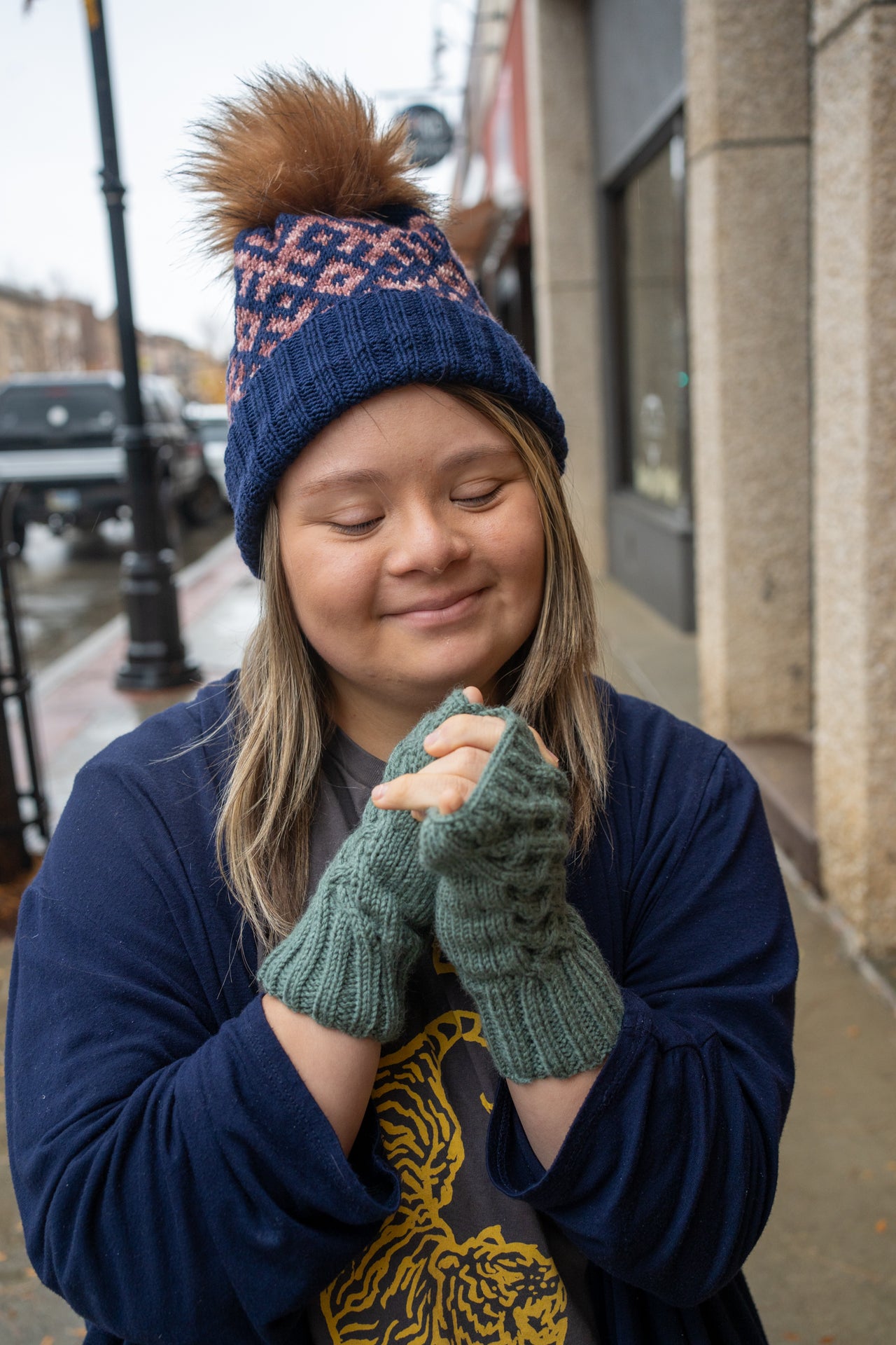 Cable-Knit Fingerless Gloves