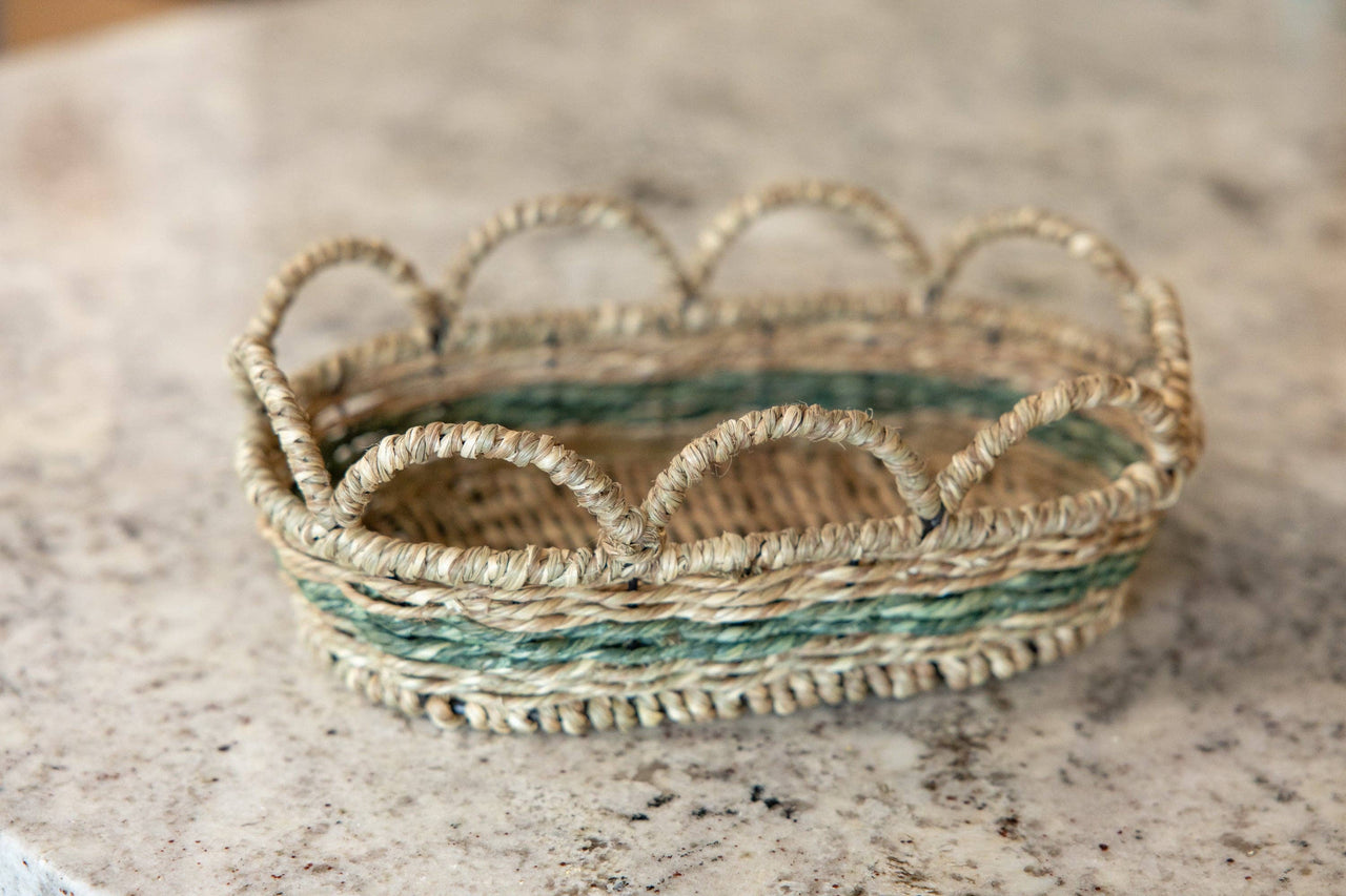 Evergreen Scallop Iron Serving Basket