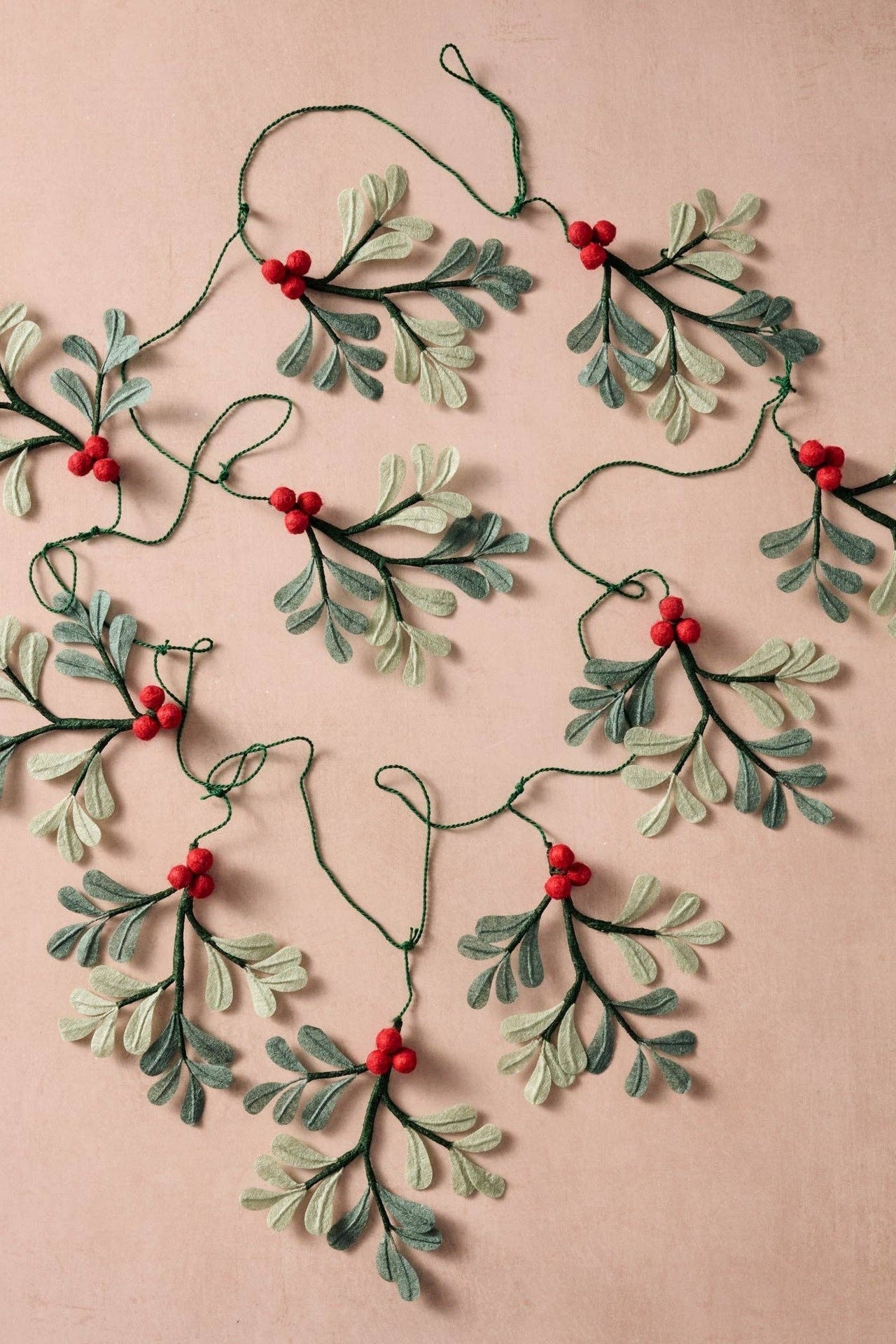 Ullasa Holly Silk Paper Garland