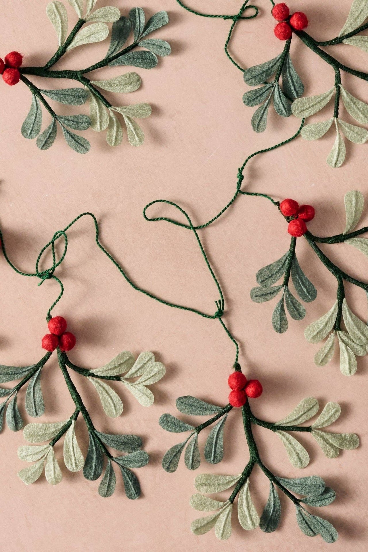 Ullasa Holly Silk Paper Garland