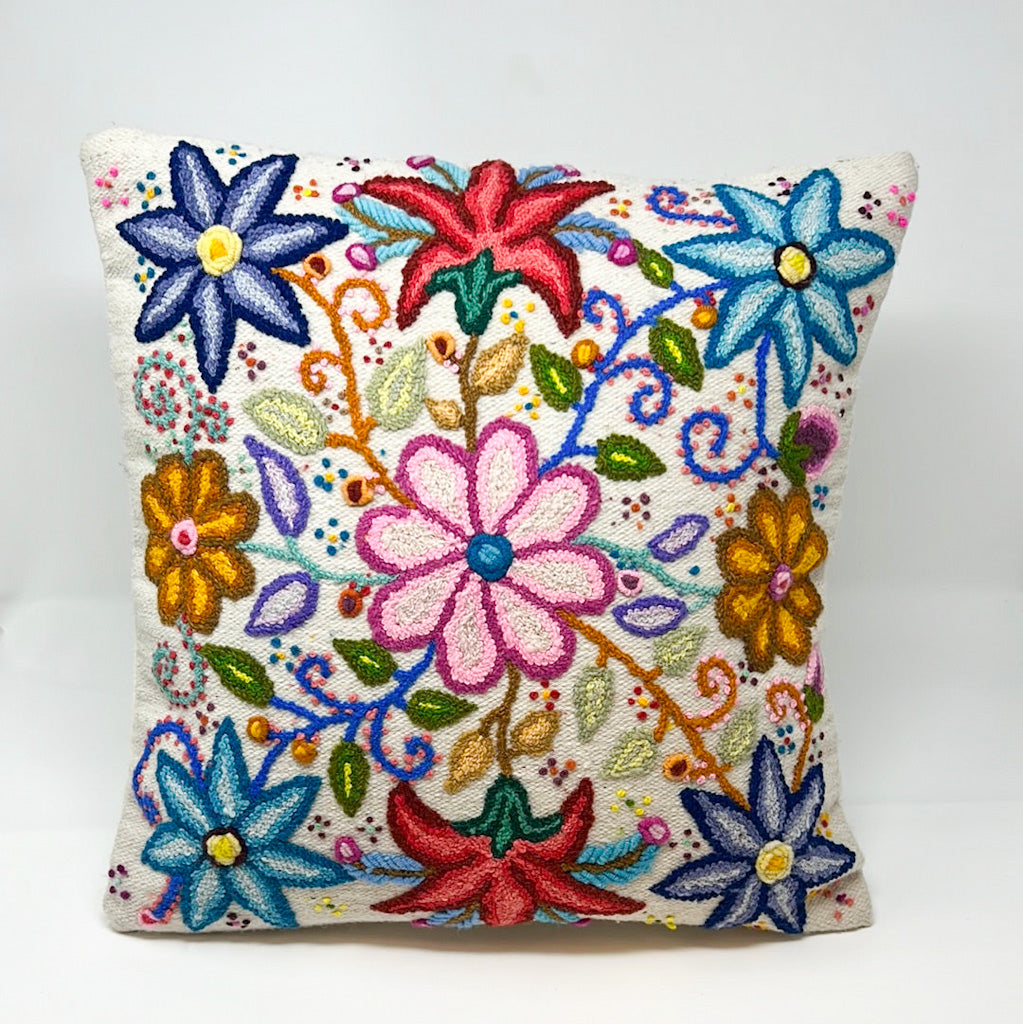 Hilos Hand-Loomed Pillow Covers