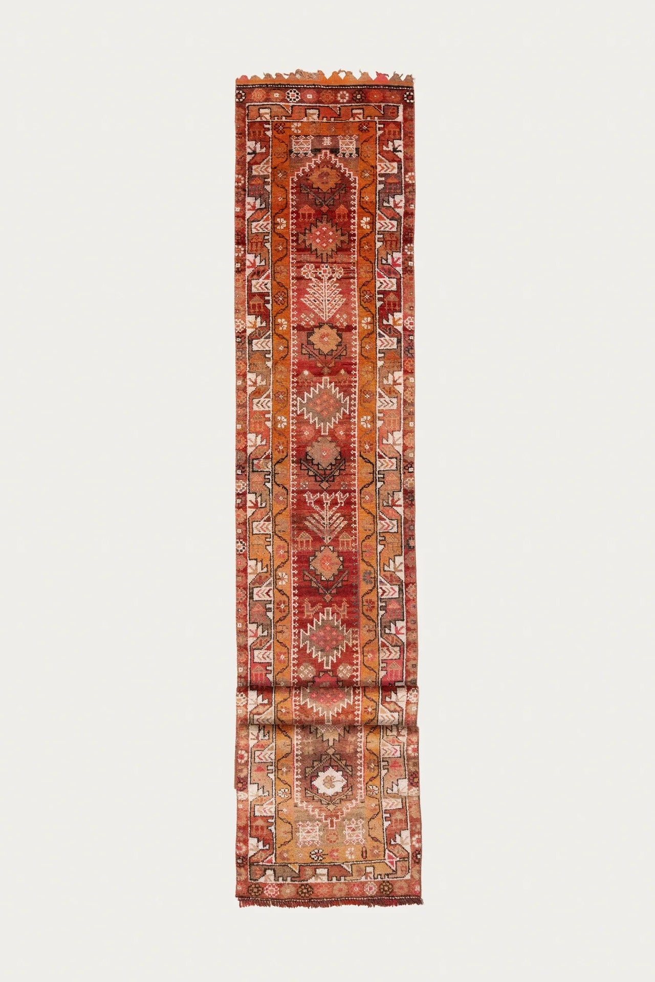 Kingston Runner 2'5" x 15'4"