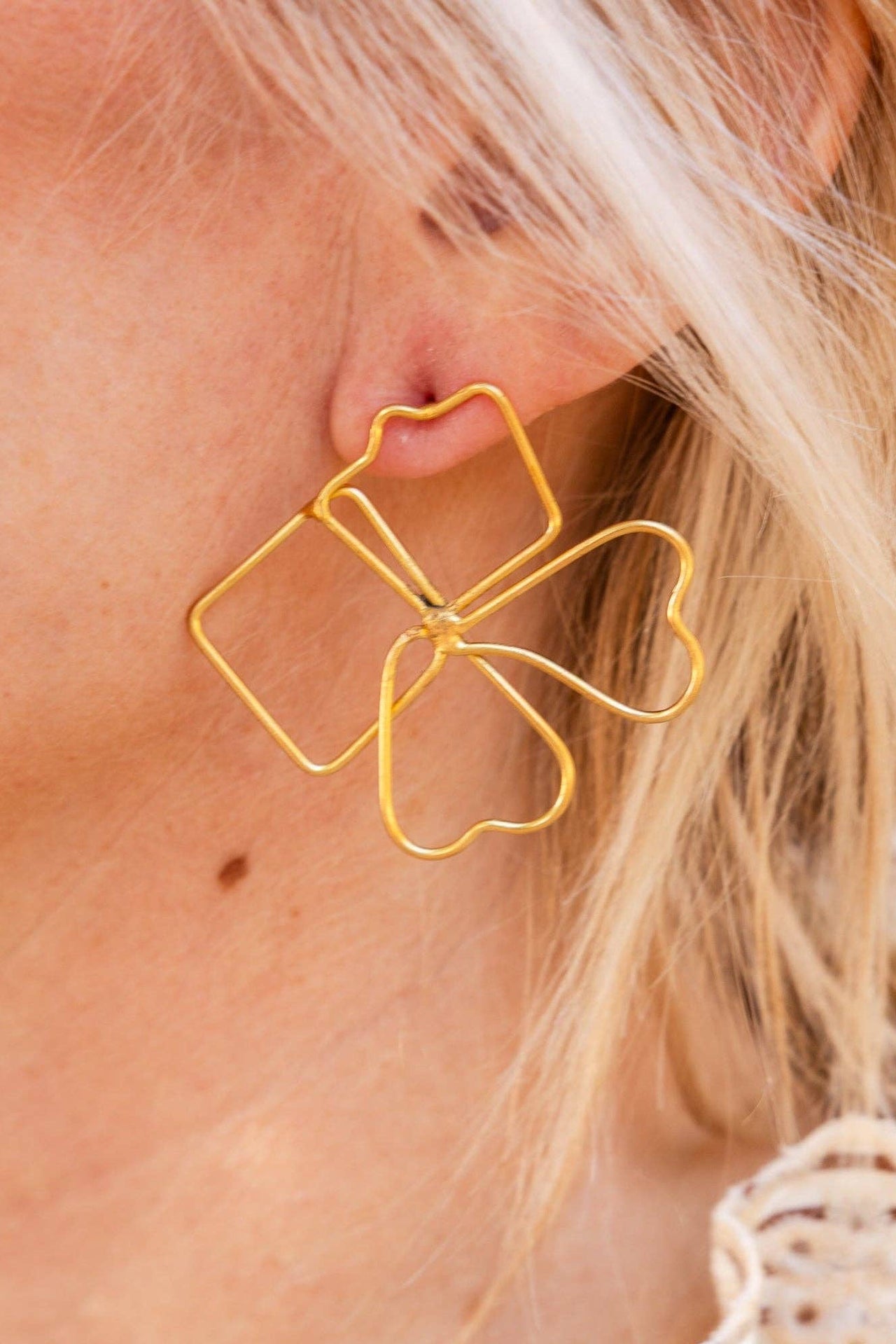 Petal Glow Drop Earrings