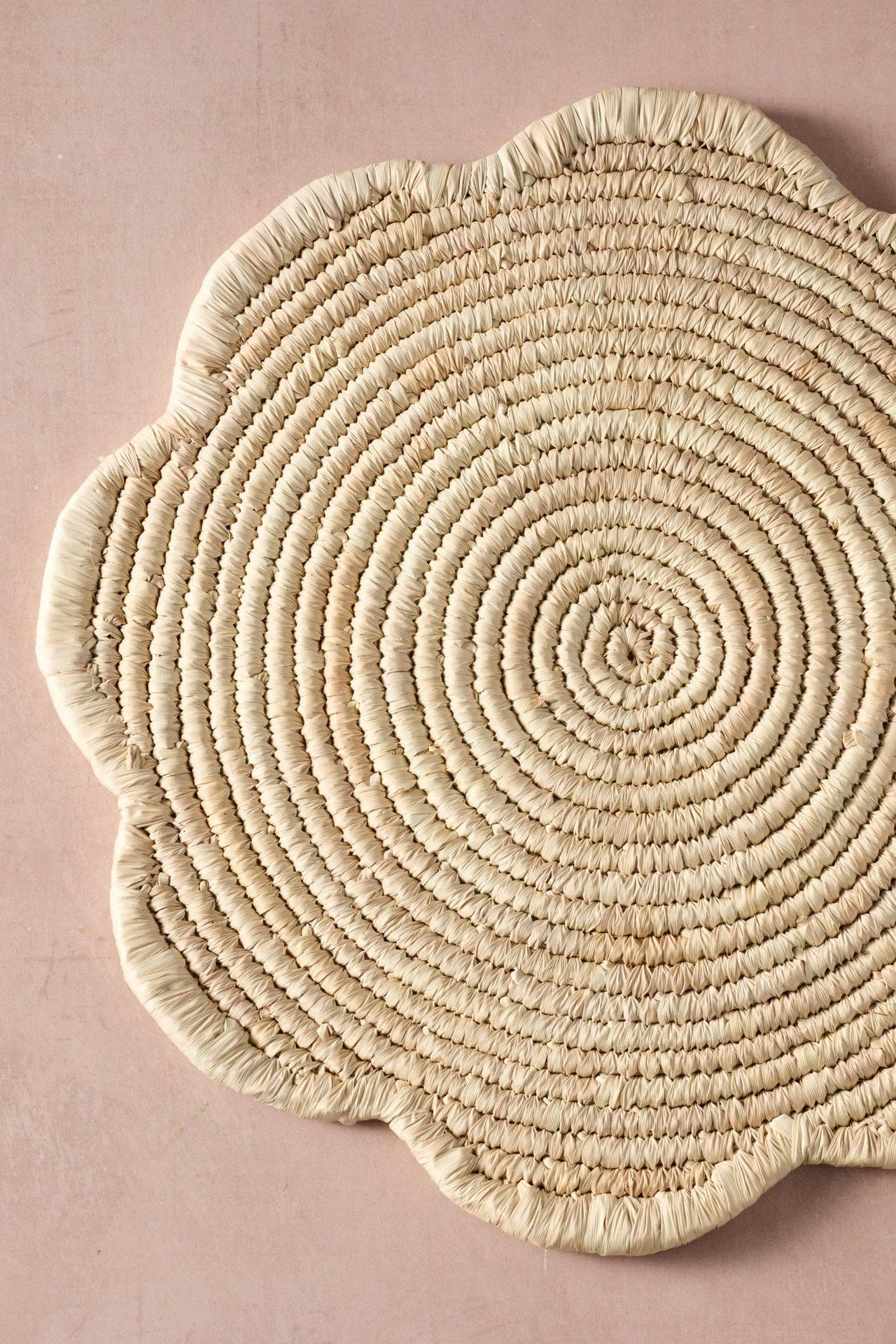 Seba Scalloped Palm Leaf Pieces