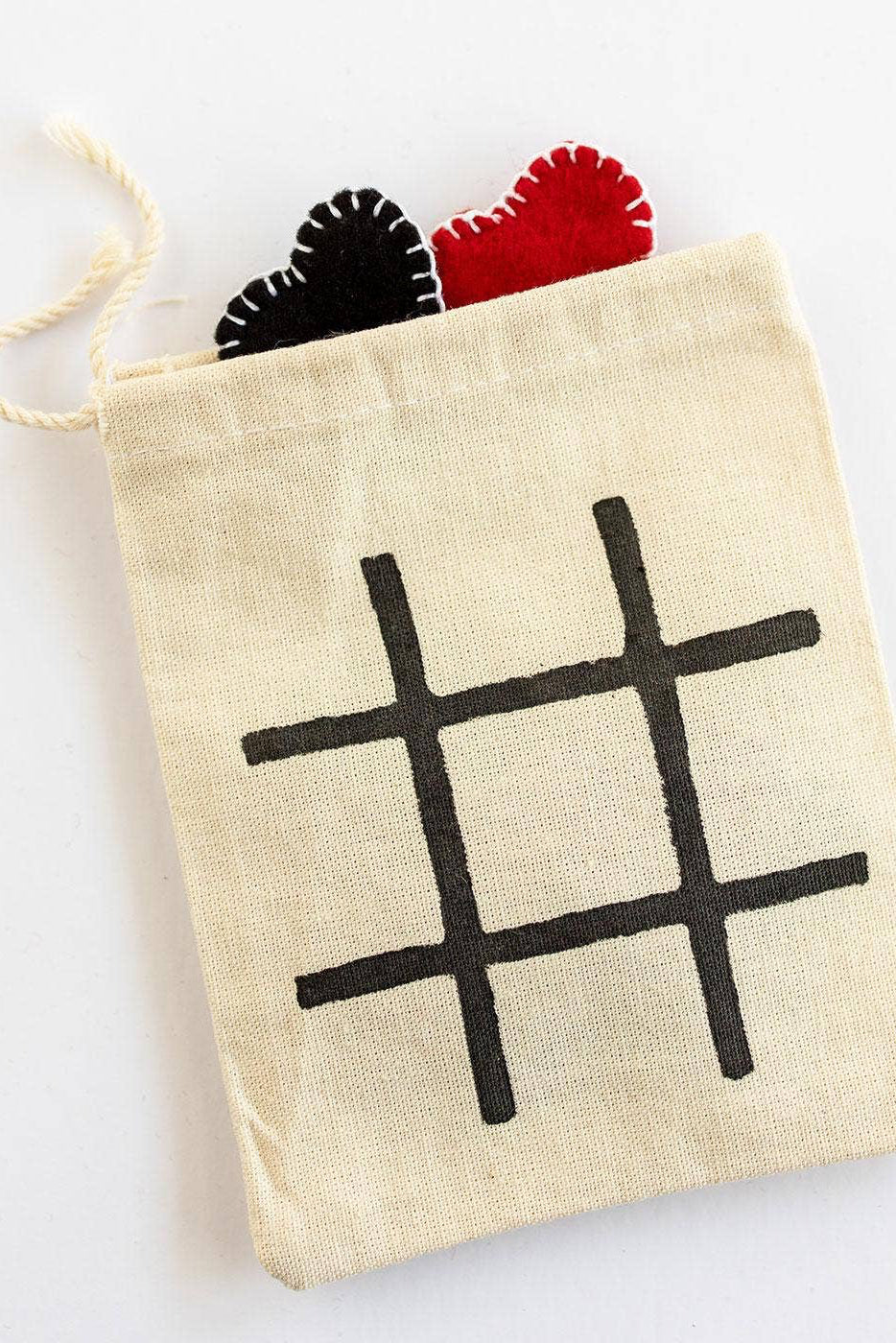 Tic-Tac-Toe On-the-Go Game