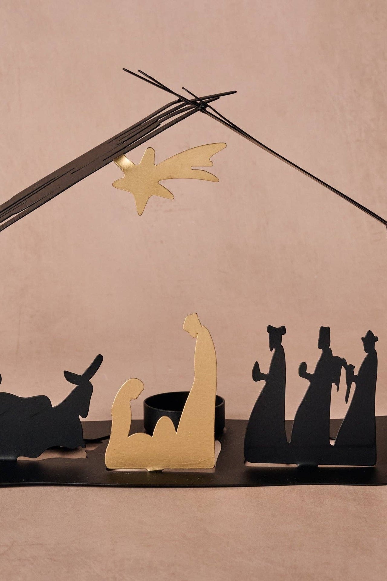 Traad Iron Nativity Creche