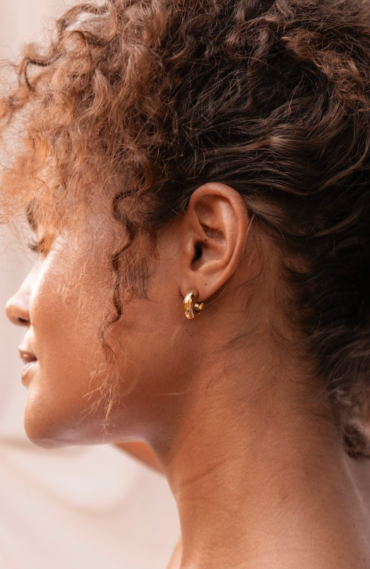 Zuri Huggie Hoops
