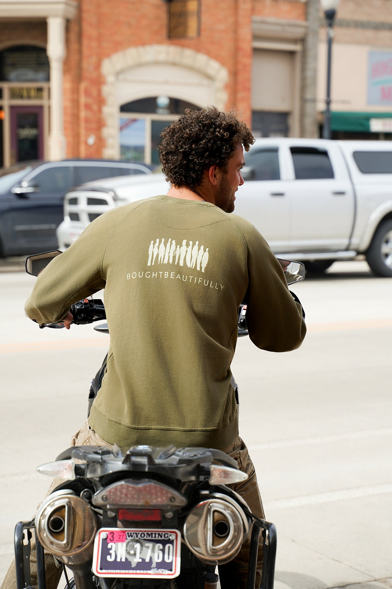 BB Pocket Crewneck - Unisex