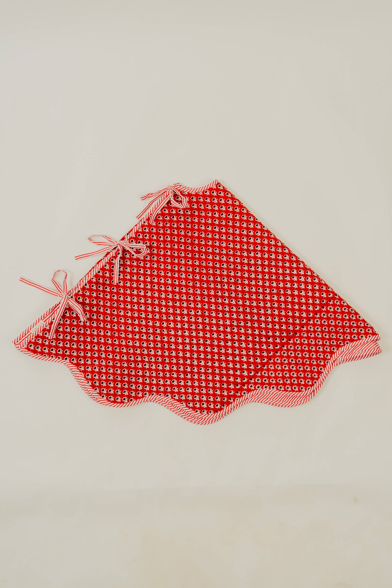 Vintage Noel Tree Skirt