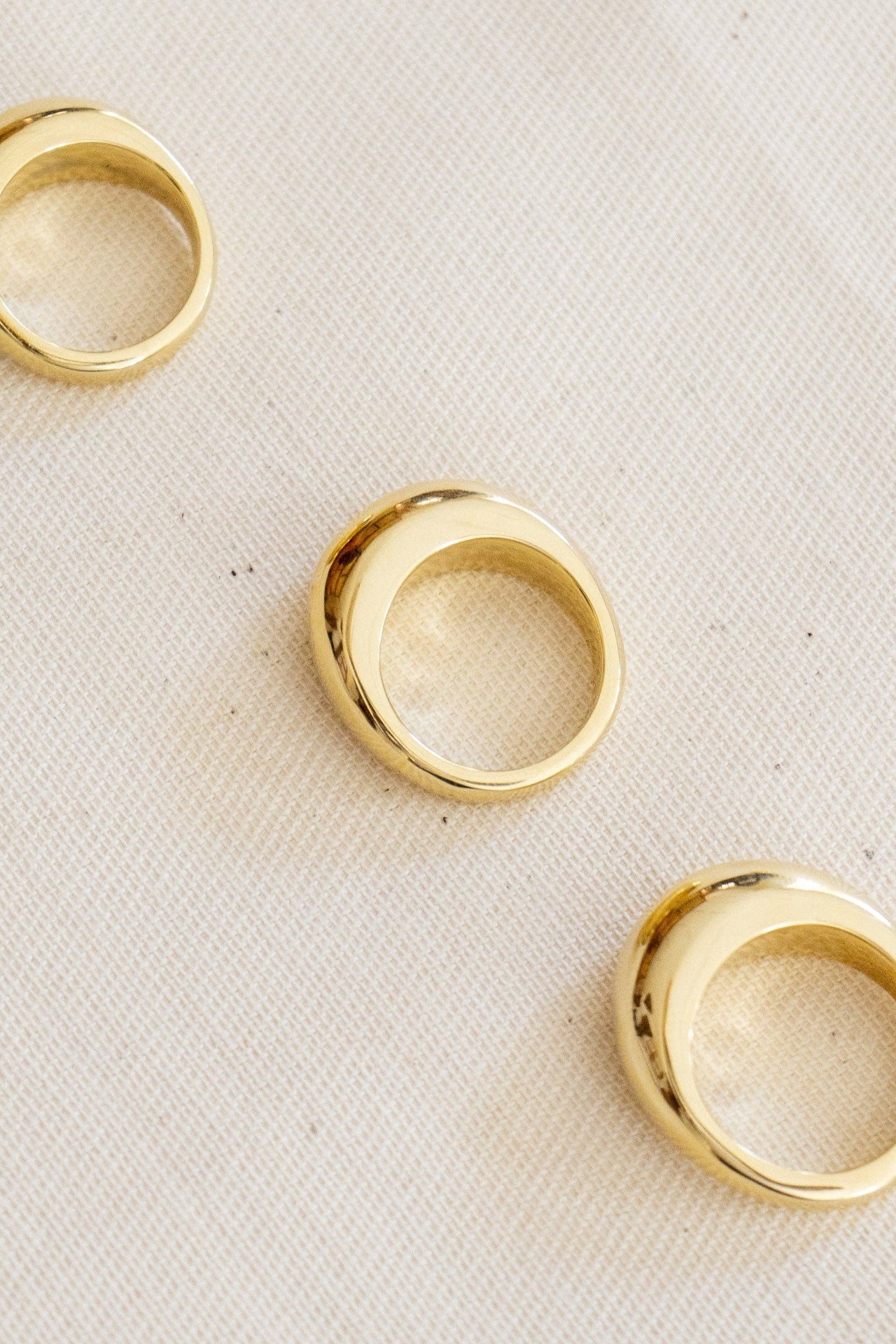 Nia Ring