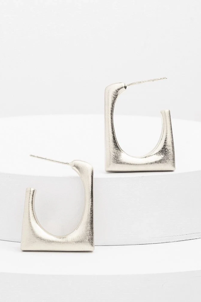 Geometric Hoops