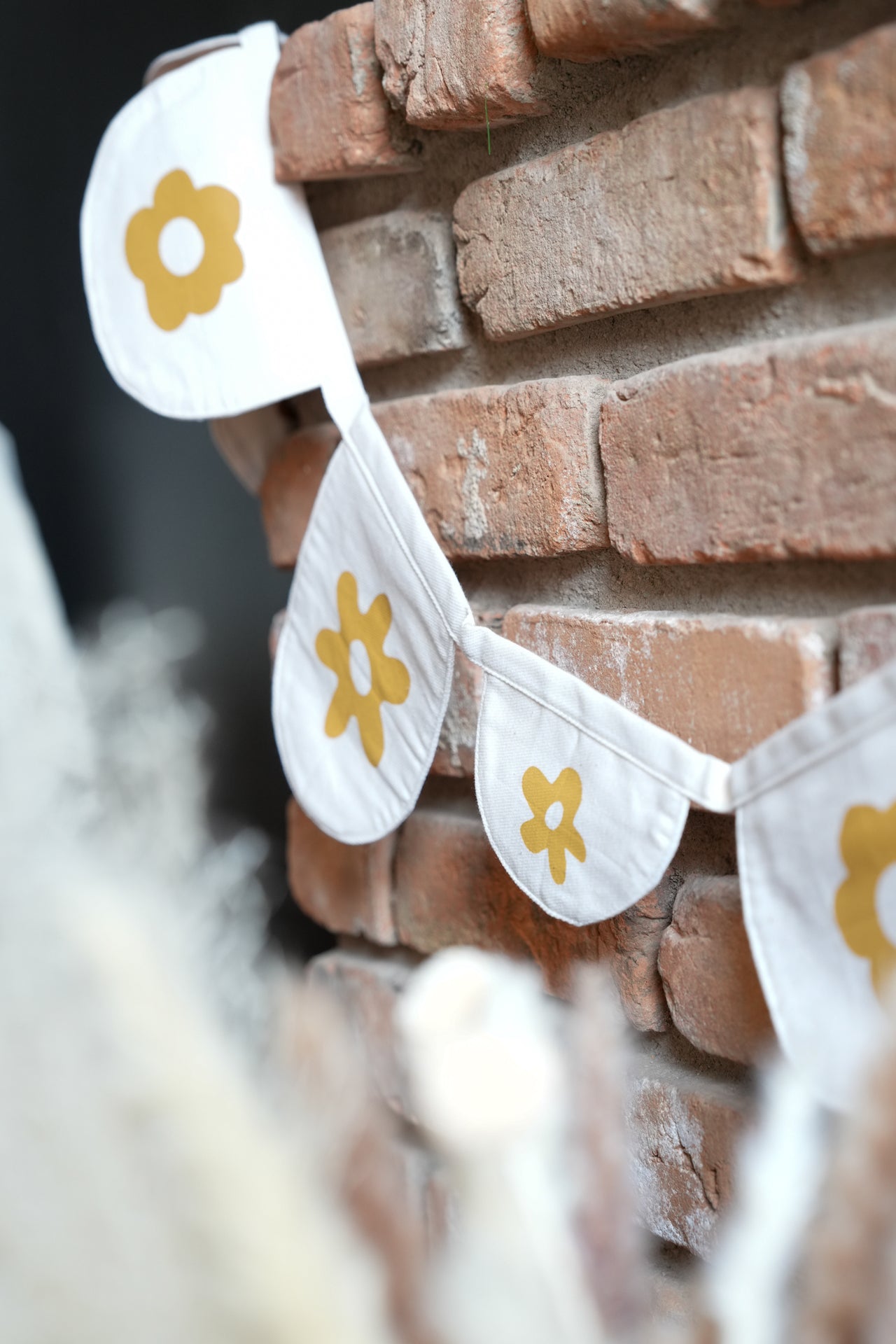 Scalloped Bloom Canvas Bunting