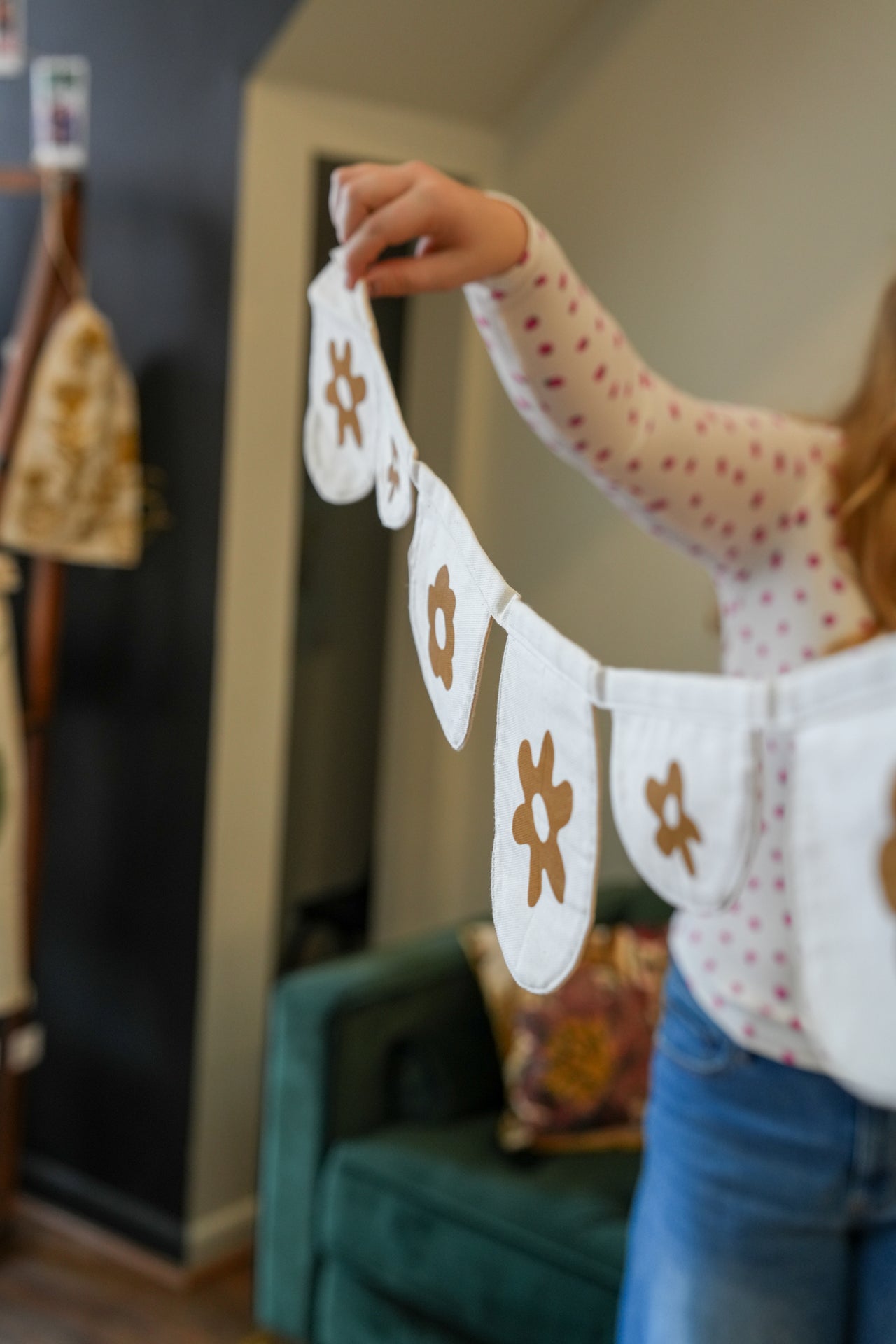 Scalloped Bloom Canvas Bunting
