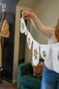 Thumbnail for Scalloped Bloom Canvas Bunting