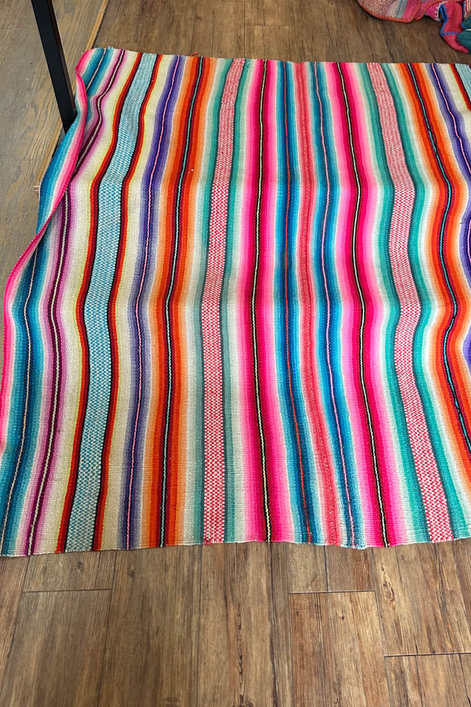 Las Mantas - Peruvian blanket/rug/throw!