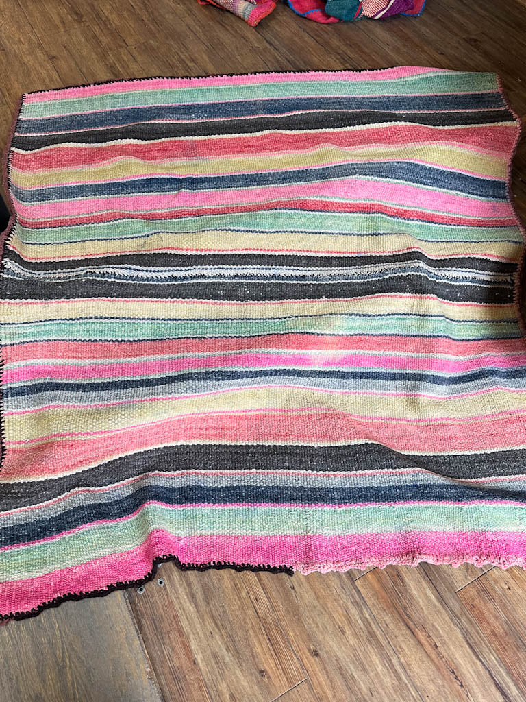 Las Mantas - Peruvian blanket/rug/throw!