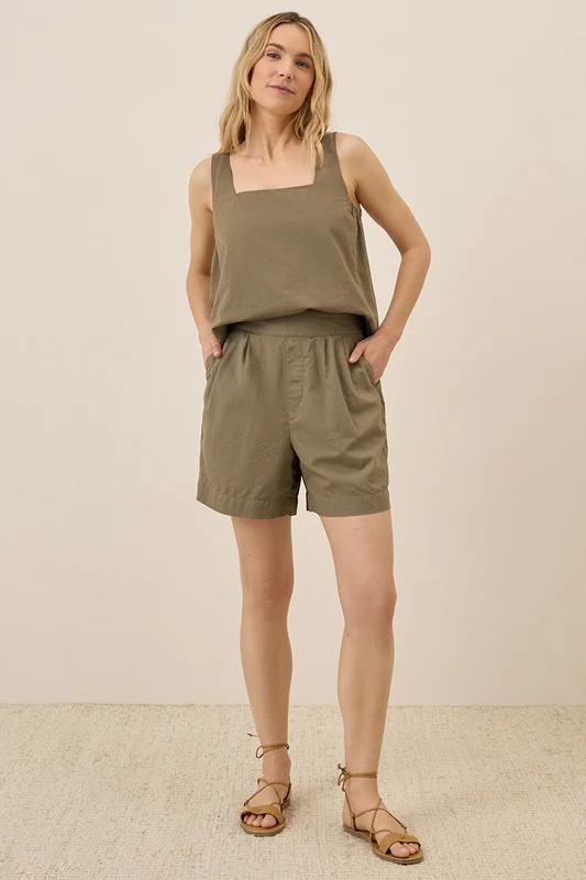 Canopy Linen Blend High-Waisted Short