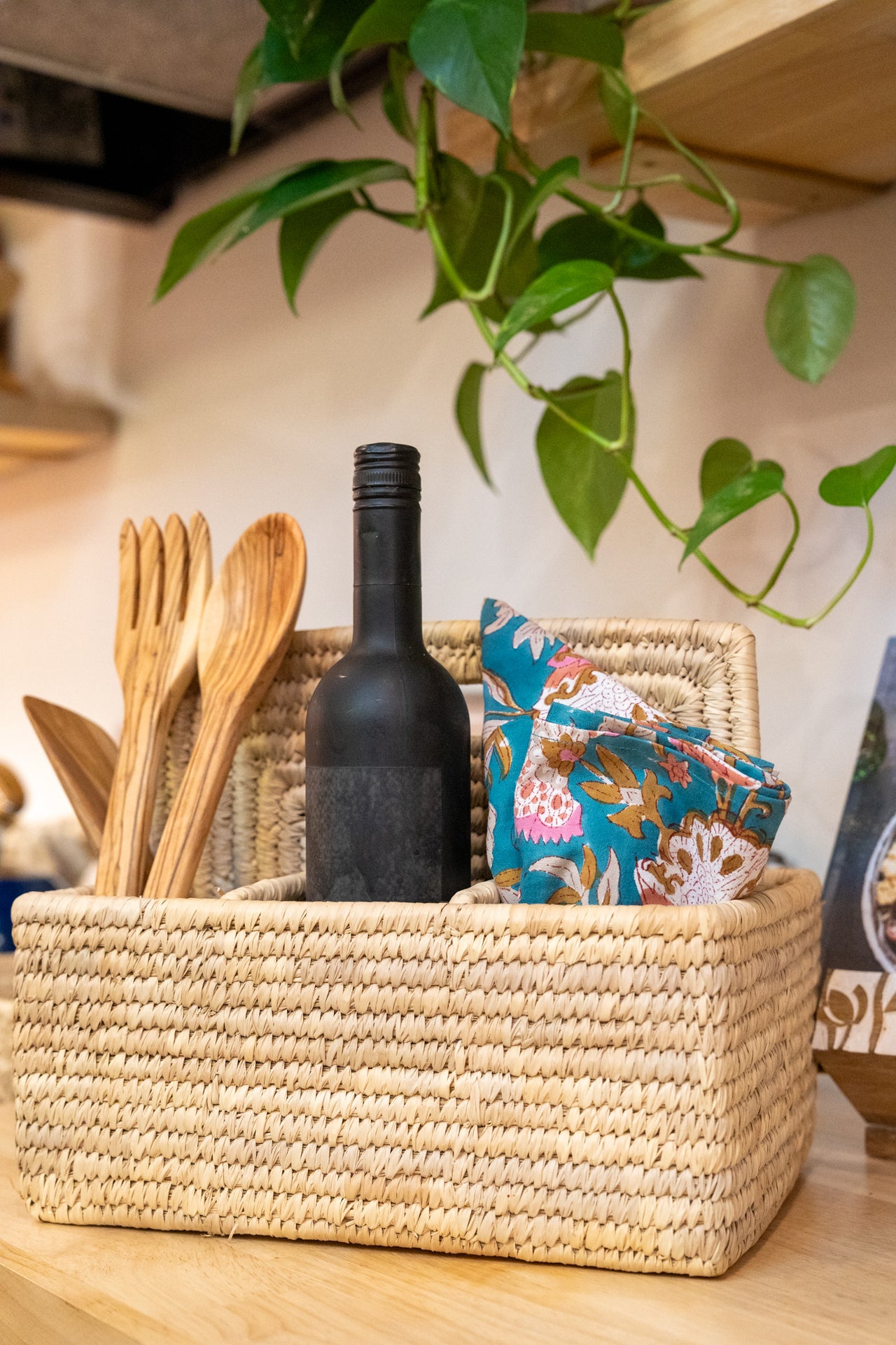 Pleta Woven Utensil Caddy