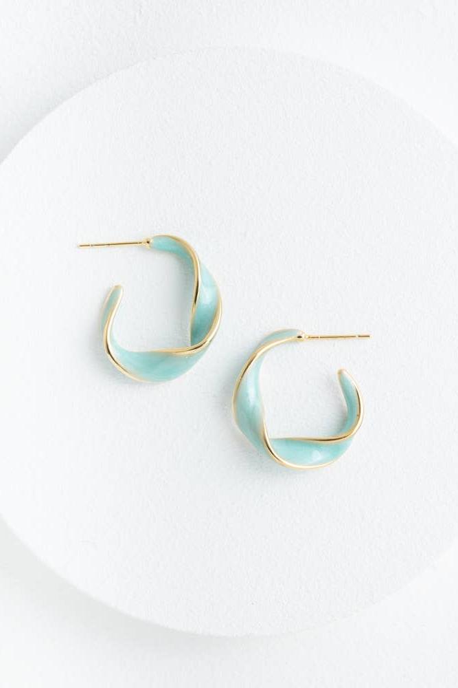 With a Twist Hoops